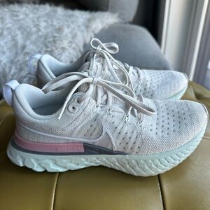 Nike React Infinity Run flyknit 2 | white | women’s size 7